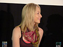 086